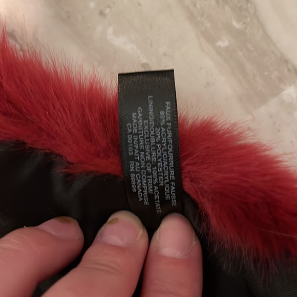 Parkhurst Faux fur scarf - Picture 6 of 6